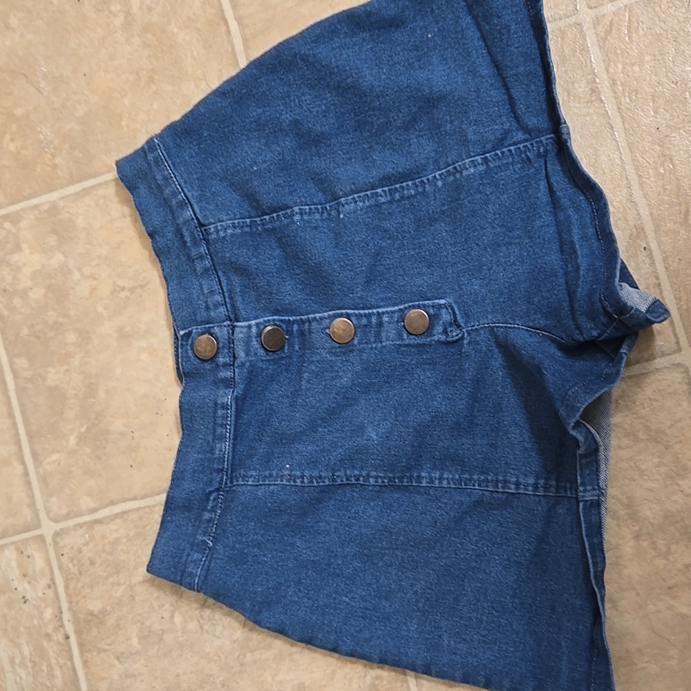 Derek & Heart Jean Shorts Size Small